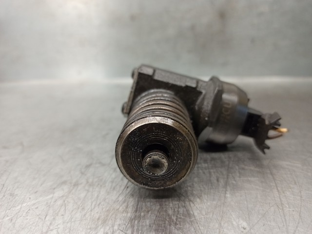 038130073BQ Inyector comprar Girona