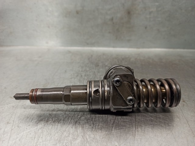 VAG 038130073BQ Inyector de combustible  disponible Lugo