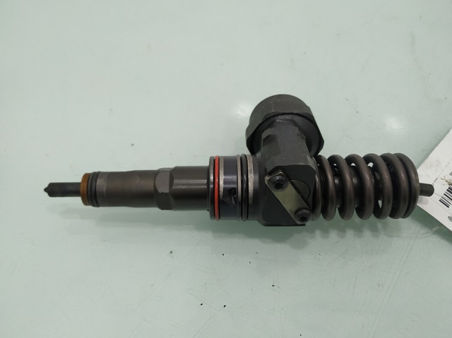 038130073F Inyector de combustible  comprar en Reus