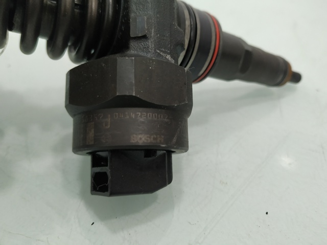 VAG 038130073F Inyector  en stock Terrassa