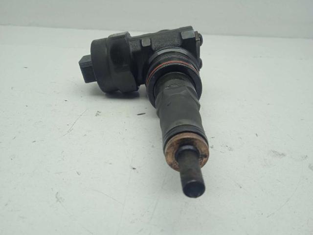 038130073J VAG Inyector de combustible  comprar en Oviedo
