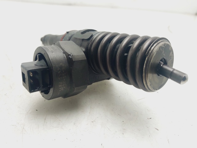 VAG 038130073J Inyector de combustible  comprar en Albacete