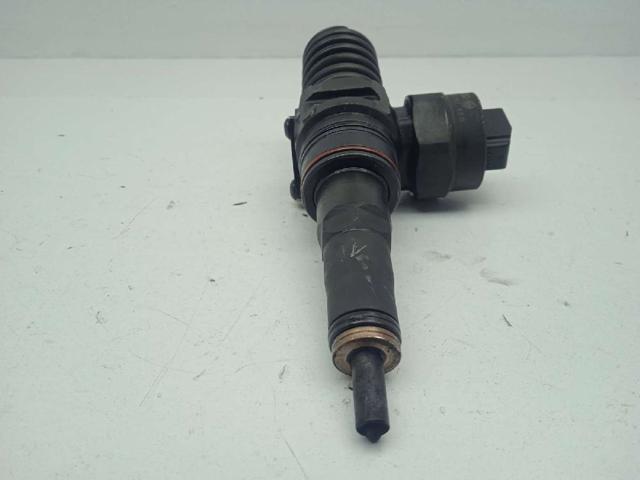 VAG 038130073J Inyector comprar Barcelona