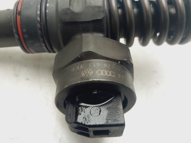 VAG 038130073J Inyector de combustible  comprar en Ponferrada