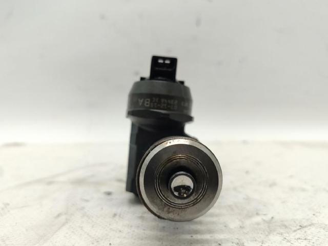 Inyector de combustible Skoda Octavia 1Z3