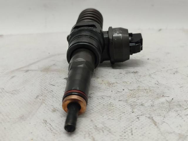 Inyector de combustible Skoda Octavia 1Z3