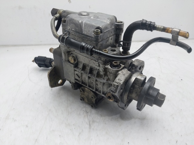 VAG 038130107D Bomba inyectora  en stock Salamanca