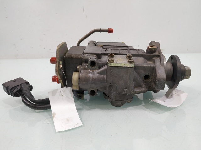 VAG 038130107D Bomba de alta presión de combustible  disponible Lugo