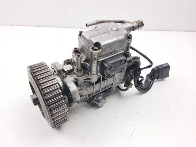 038130107D VAG Bomba de alta presión  disponible Vigo