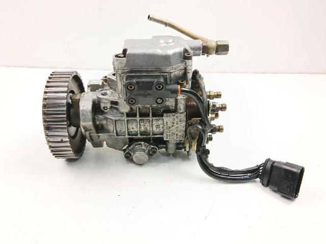 038130107D VAG Bomba de alta presión  disponible Alicante