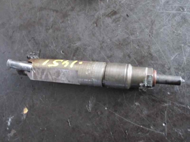 038130201G Inyector de combustible  disponible Málaga