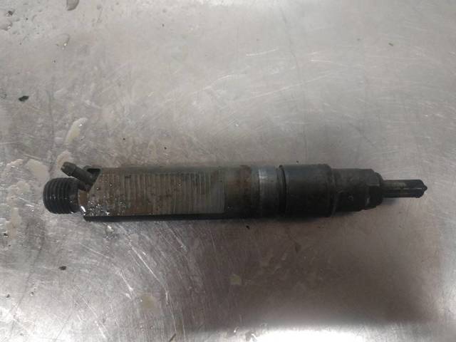 038130201G Inyector de combustible  disponible Utrera