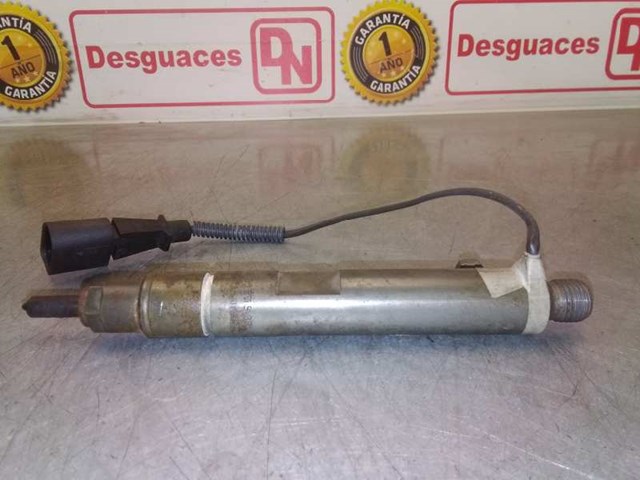 Inyector de combustible 038130201S VAG