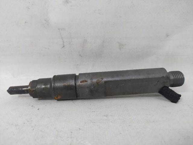 038130202A Inyector de combustible  comprar en Reus