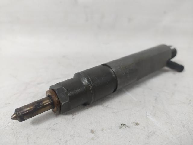 038130202A VAG Inyector de combustible  disponible Ourense