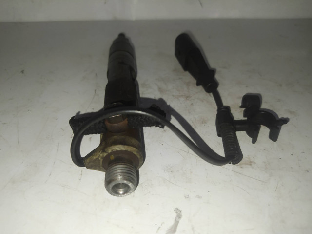 VAG 038130202E Inyector  en stock Salamanca