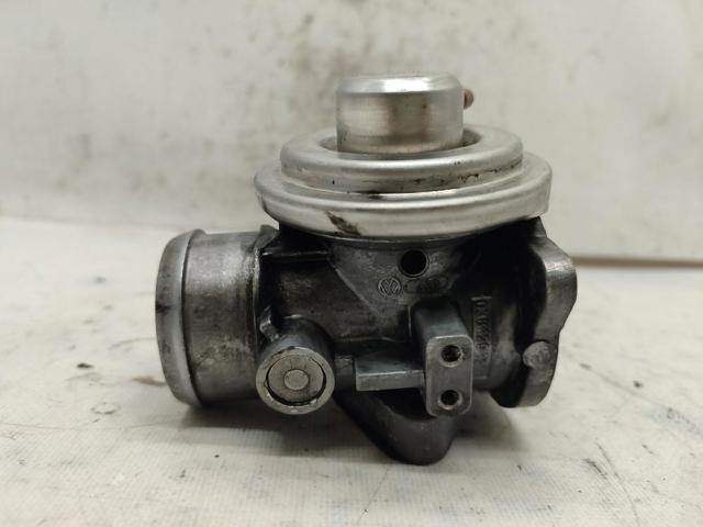 038131501M VAG Válvula EGR de recirculación de gases  disponible Vigo