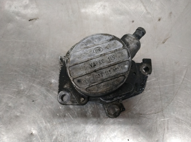VAG 038145101B Bomba de vacío comprar Barcelona