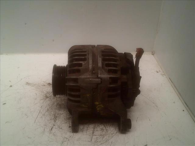 038903018 Alternador  en stock Sabadell