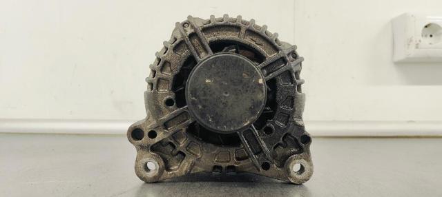 VAG 038903018QX Alternador  en stock Salamanca