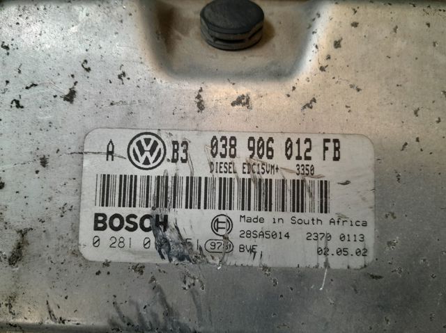 038906012FB VAG ECU  en stock Córdoba