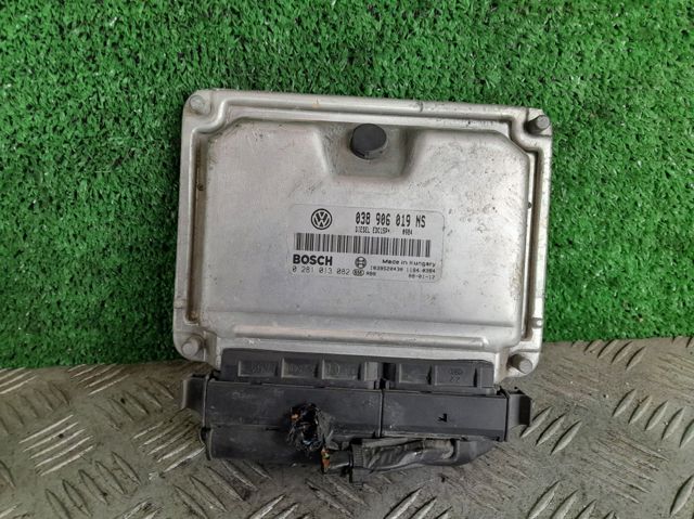 038906019 Unidad de control del motor (ECU)  comprar en Zaragoza