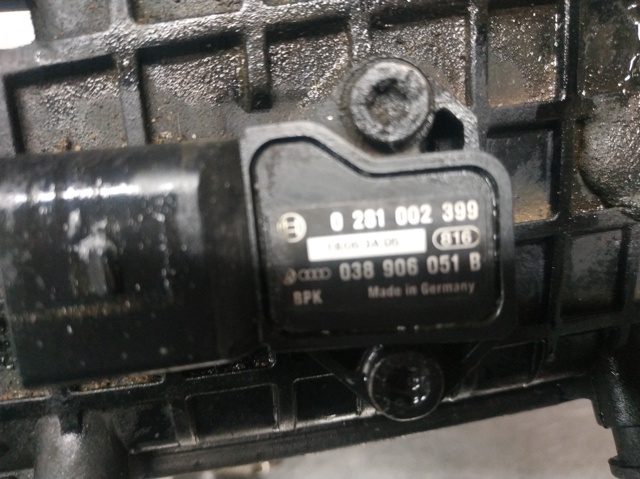 VAG 038906051B Sensor de presión de sobrealimentación comprar Pamplona