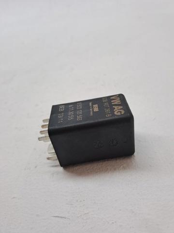 Relé de bujía de precalentamiento Audi A3 8VS, 8VM