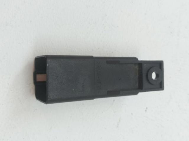 038907281D Relé de los calentadores  en stock Castellón