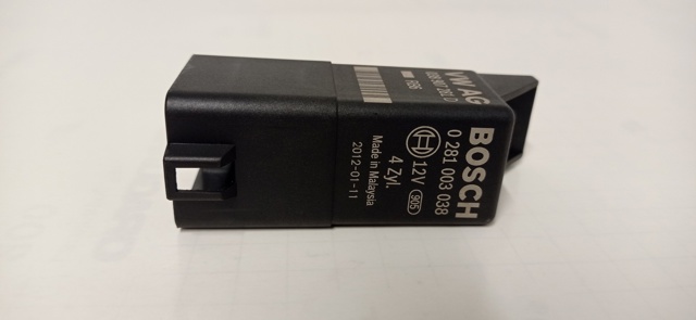 VAG 038907281D Relé de los calentadores  en stock Terrassa