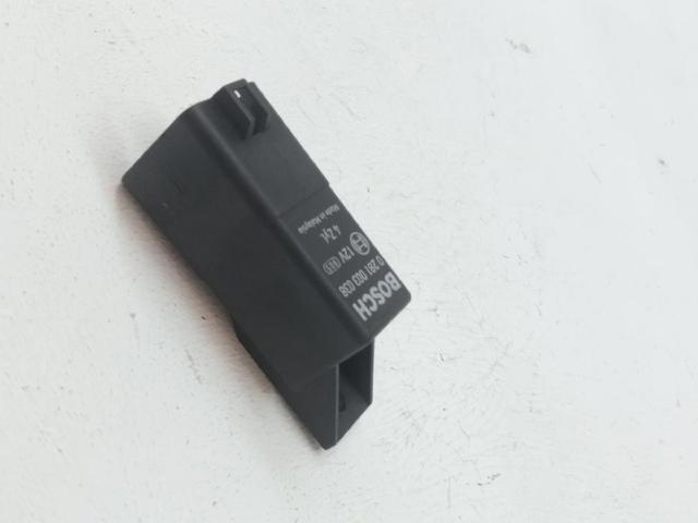 VAG 038907281D Relé de bujía de precalentamiento  disponible Lugo