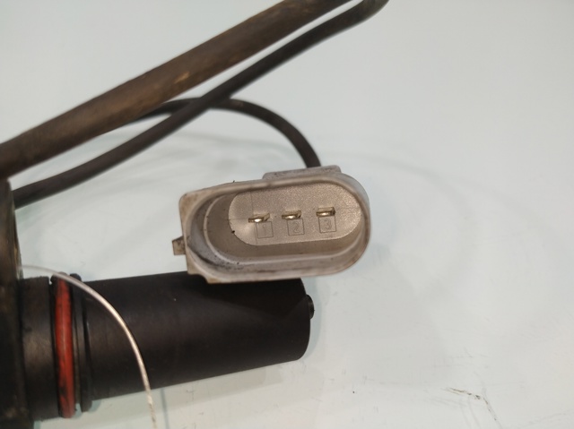 Sensor de posición del cigüeñal Volkswagen Caddy 2 9K9
