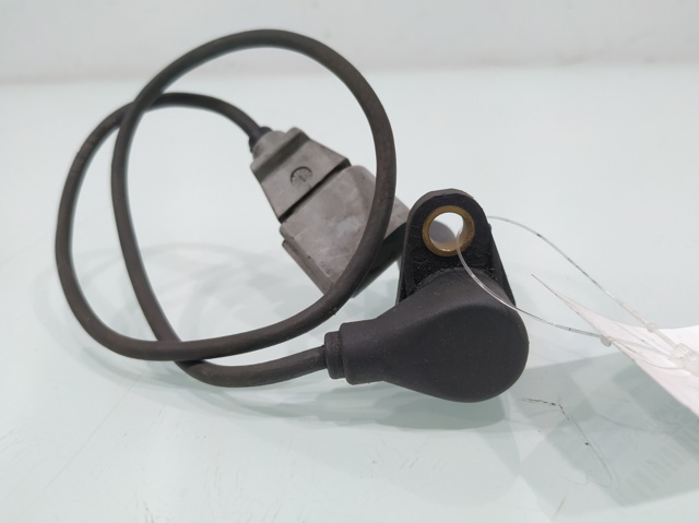 Sensor de posición del cigüeñal Volkswagen Caddy 2 9K9