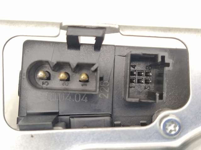 0390201594 Motor del limpiaparabrisas trasero  disponible Utrera