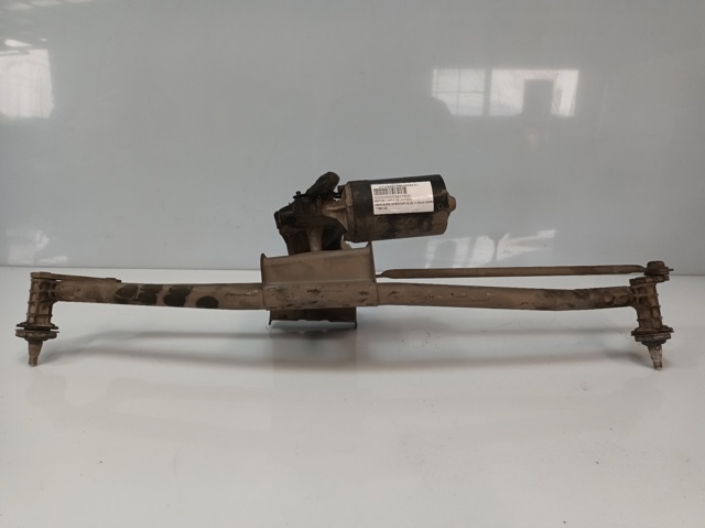 MERCEDES 0390241345 Motor limpiaparabrisas  en stock Valencia
