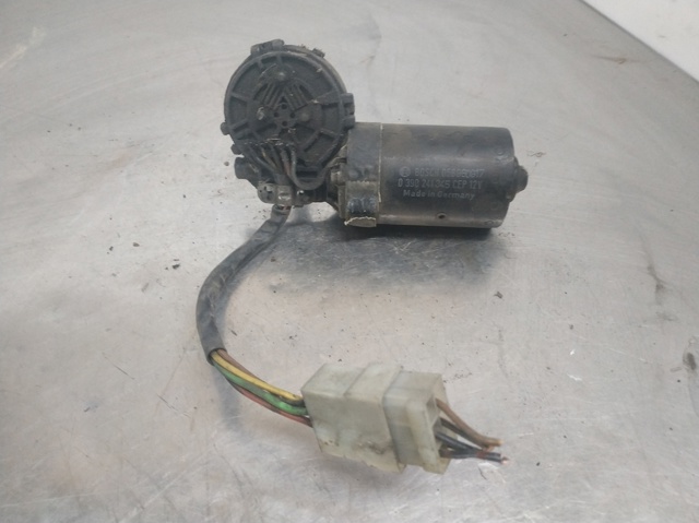 VAG 0390241345 Motor del limpiaparabrisas  disponible Lugo