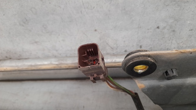 PEUGEOT 0390241381 Motor limpiaparabrisas  en stock Terrassa