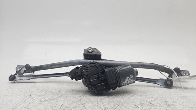VAG 0390241528 Motor limpiaparabrisas  en stock Terrassa