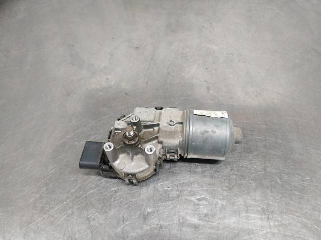 Motor del limpiaparabrisas Volkswagen Passat  (3B3)