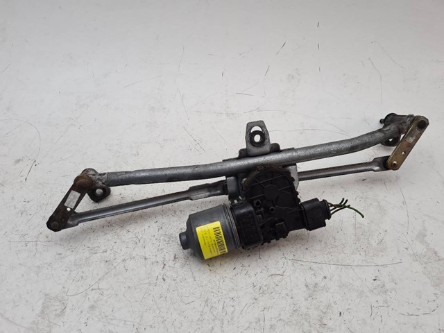 0390241531 VAG Motor del limpiaparabrisas  disponible Ourense
