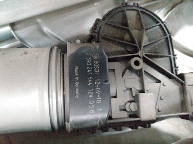 Motor limpia delantero para dacia sandero   laureate   /   02.09 - 12.13 d4f732 0390241544