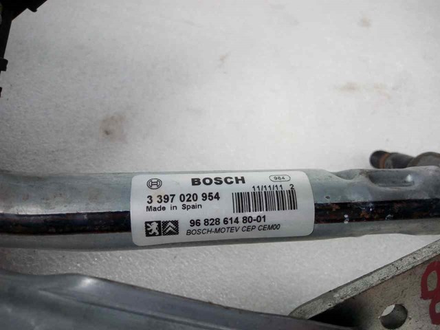 0390241621 Motor del limpiaparabrisas  disponible Utrera
