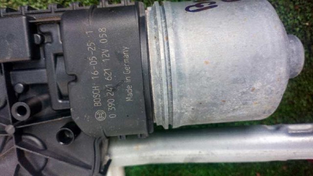 PEUGEOT 0390241621 Motor limpiaparabrisas  en stock Valencia