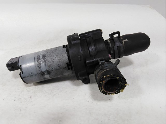 Bomba auxiliar agua para volkswagen golf iv 2.3 v5 g-agz 0392020024