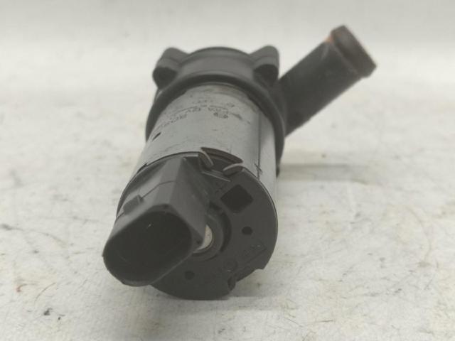 0392020073 Bomba de agua eléctrica auxiliar comprar Sevilla