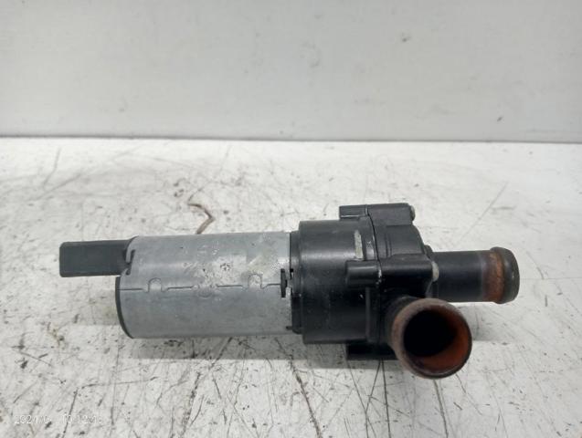 VAG 0392020073 Bomba de agua eléctrica auxiliar  disponible España
