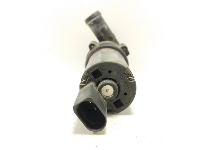 0392020073 Bomba de agua eléctrica auxiliar  disponible Málaga