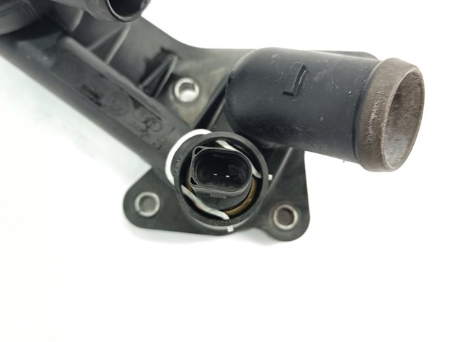 VAG 03C121111B Caja de termostato  en stock Terrassa