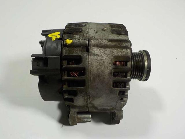 VAG 03C903023A Alternador  disponible Valladolid