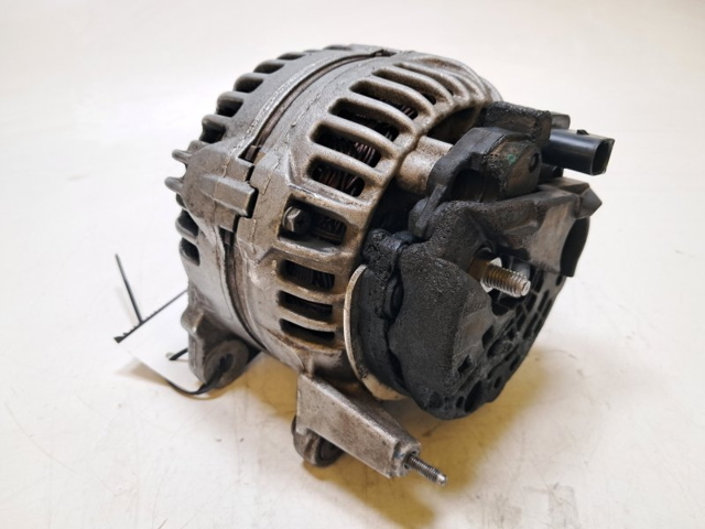 03C903023A Alternador  en stock Granada